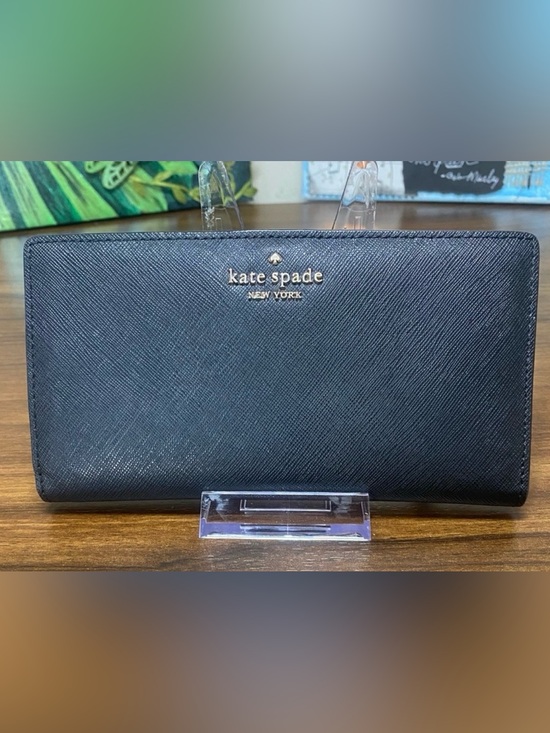 kate spade Handbags - Kate Spade Saffiano Leather Black Wallet